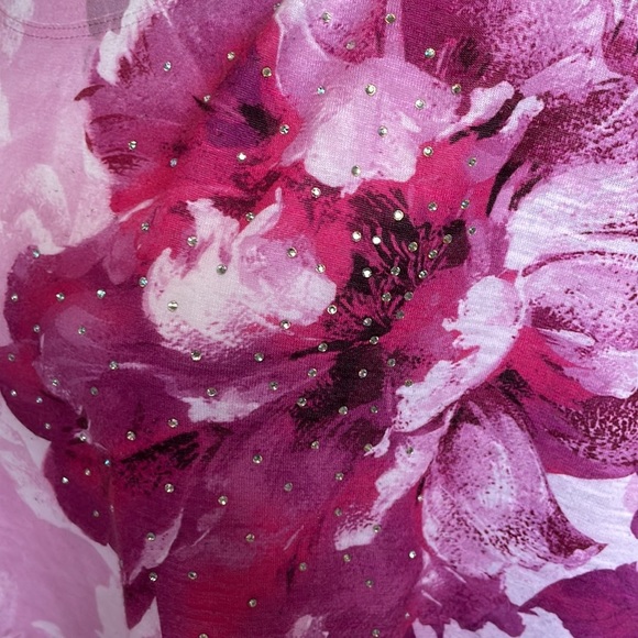 Time and Tru beautiful floral top with sparkle detail L - Picture 6 of 6